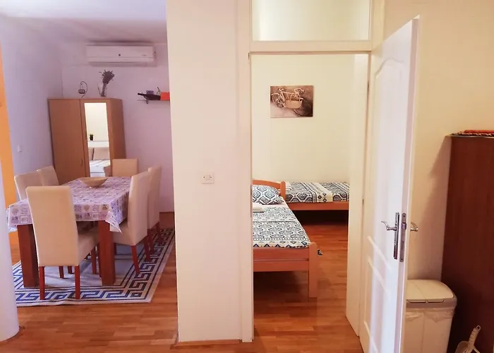 Glibo Apartman *